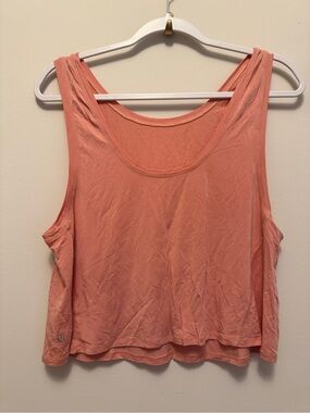 Lululemon Coral Scoop Neck Cropped Tank Top